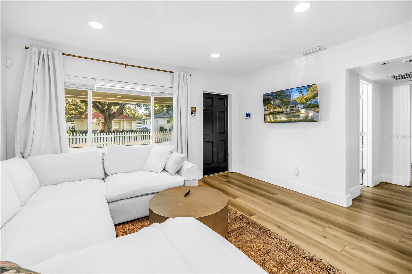 Image 13 of 59 For 4309 Obispo Street