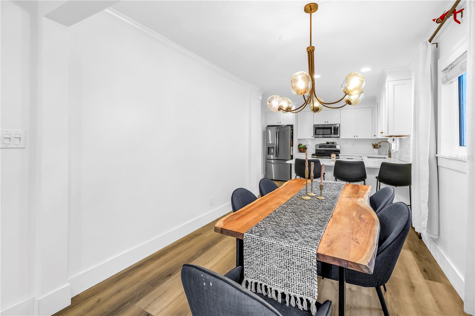 Image 19 of 59 For 4309 Obispo Street