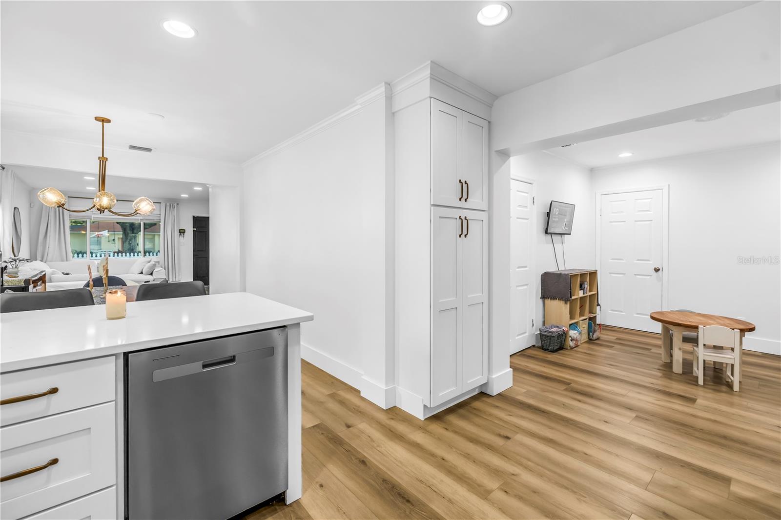 Image 24 of 59 For 4309 Obispo Street