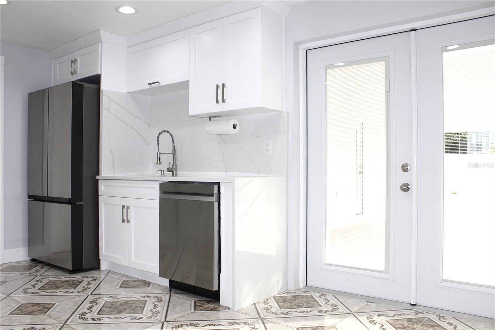 Image 10 of 34 For 8236 Donaldson Drive