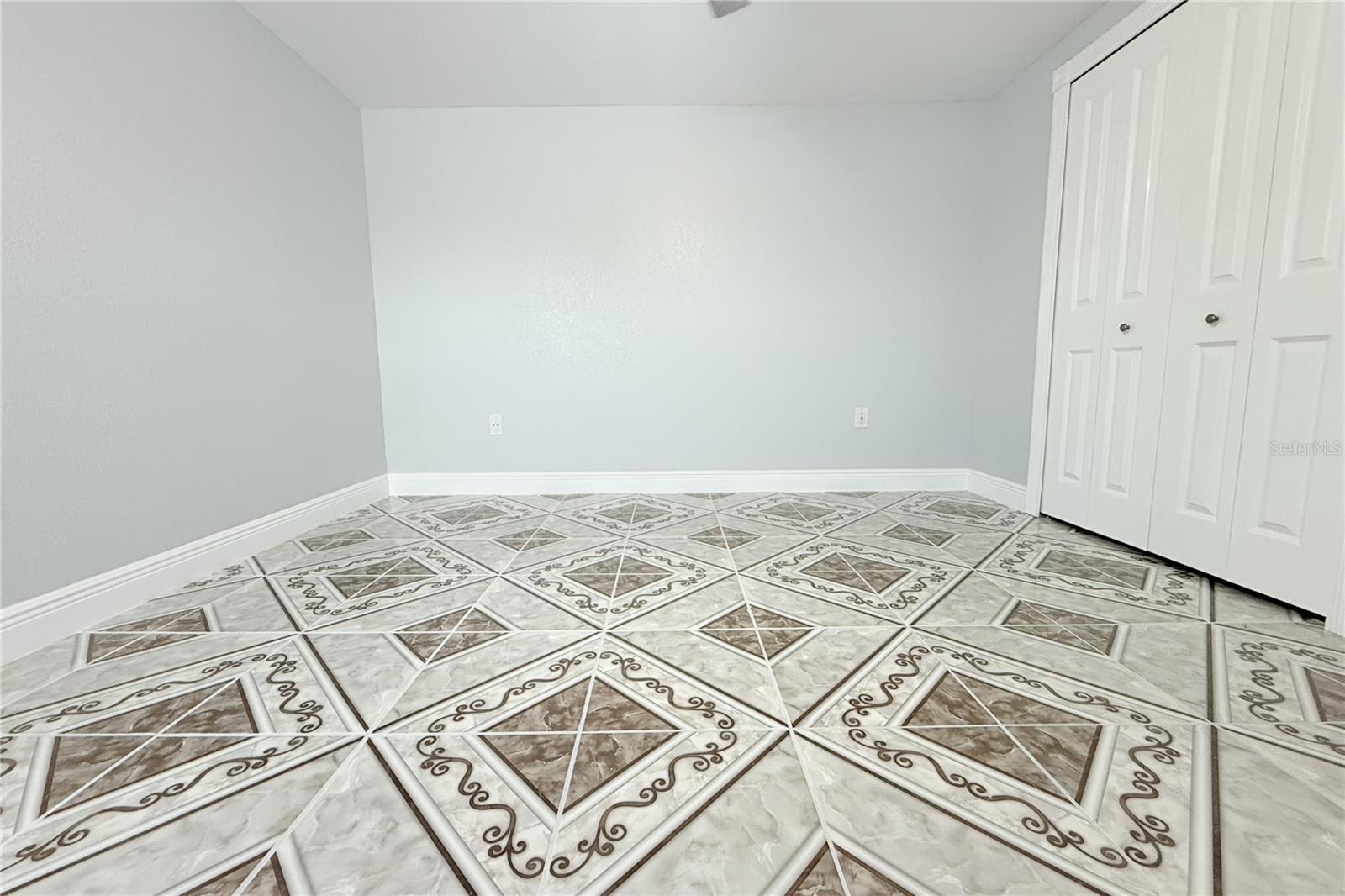 Image 18 of 34 For 8236 Donaldson Drive