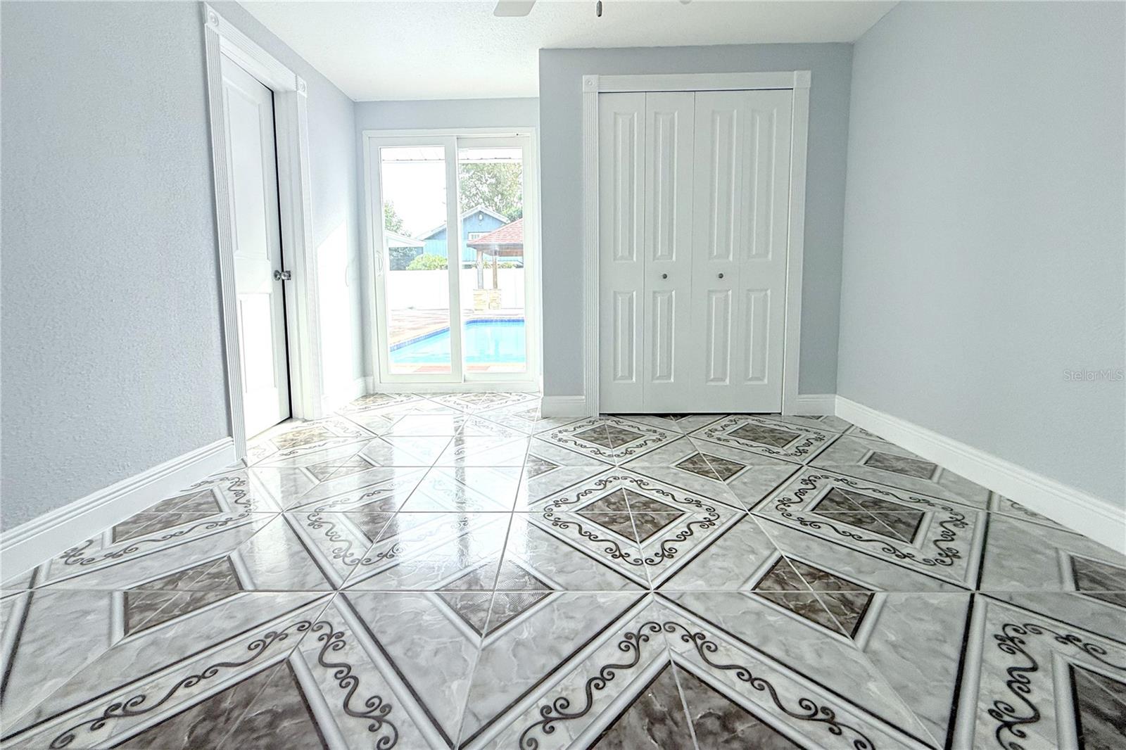 Image 21 of 34 For 8236 Donaldson Drive