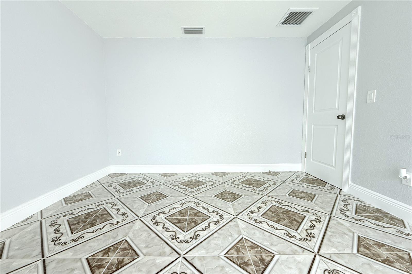 Image 23 of 34 For 8236 Donaldson Drive