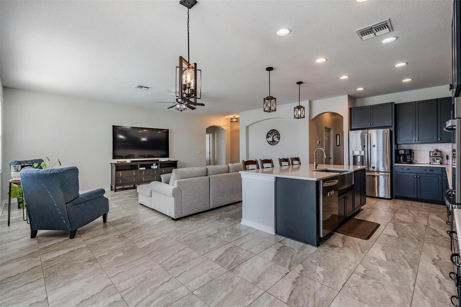 Image 14 of 89 For 33075 Kateland Drive