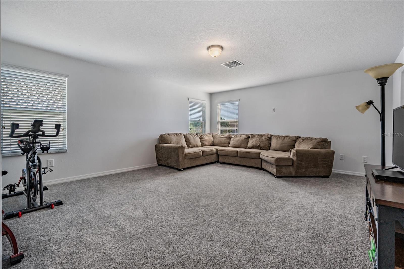 Image 37 of 89 For 33075 Kateland Drive