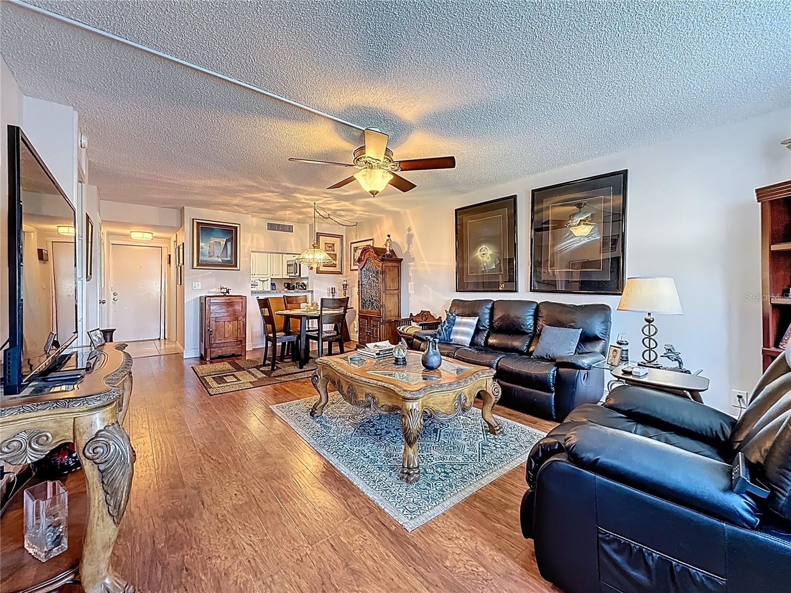 Image 21 of 57 For 2620 Cove Cay Drive 502