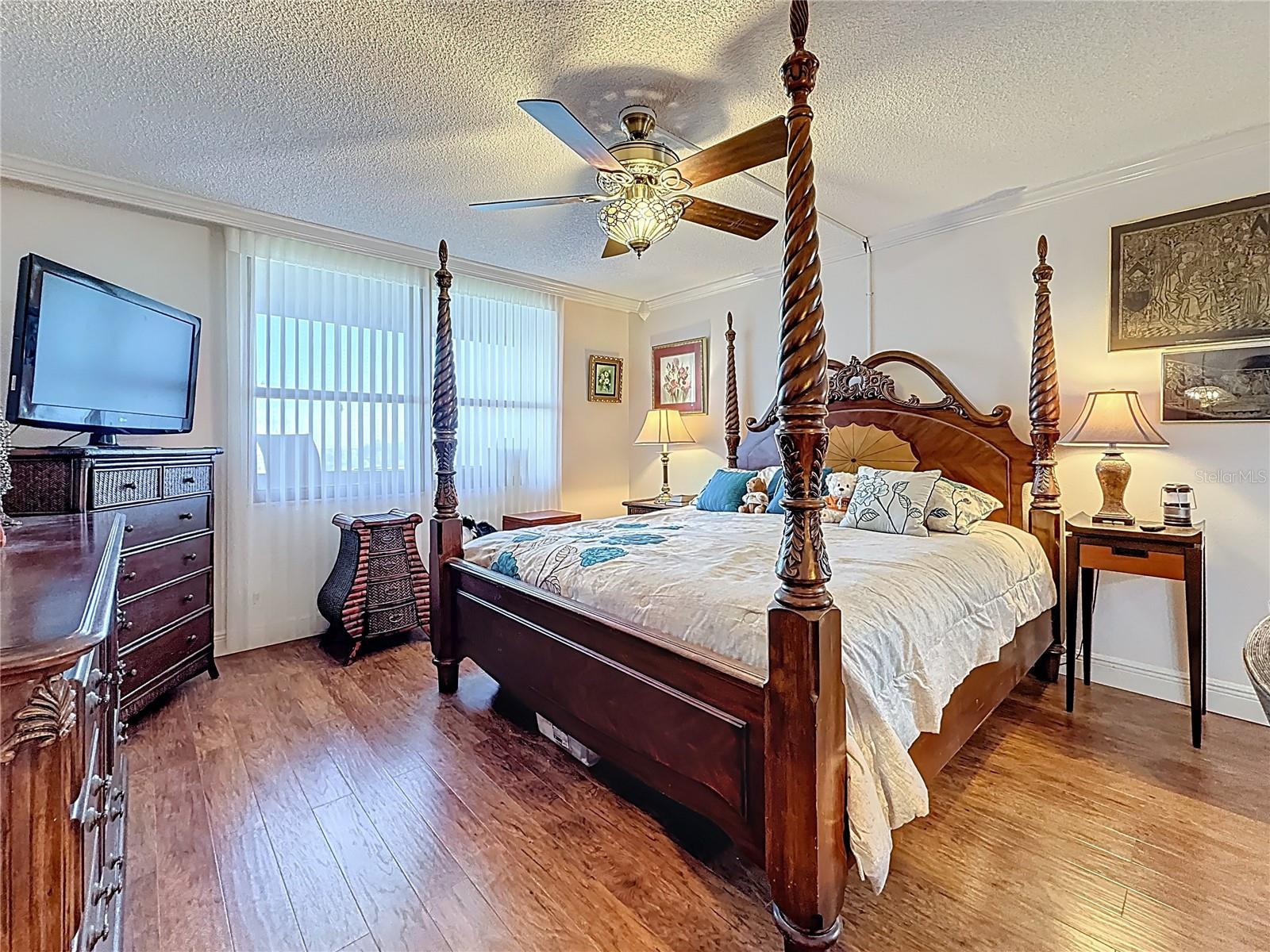 Image 26 of 57 For 2620 Cove Cay Drive 502