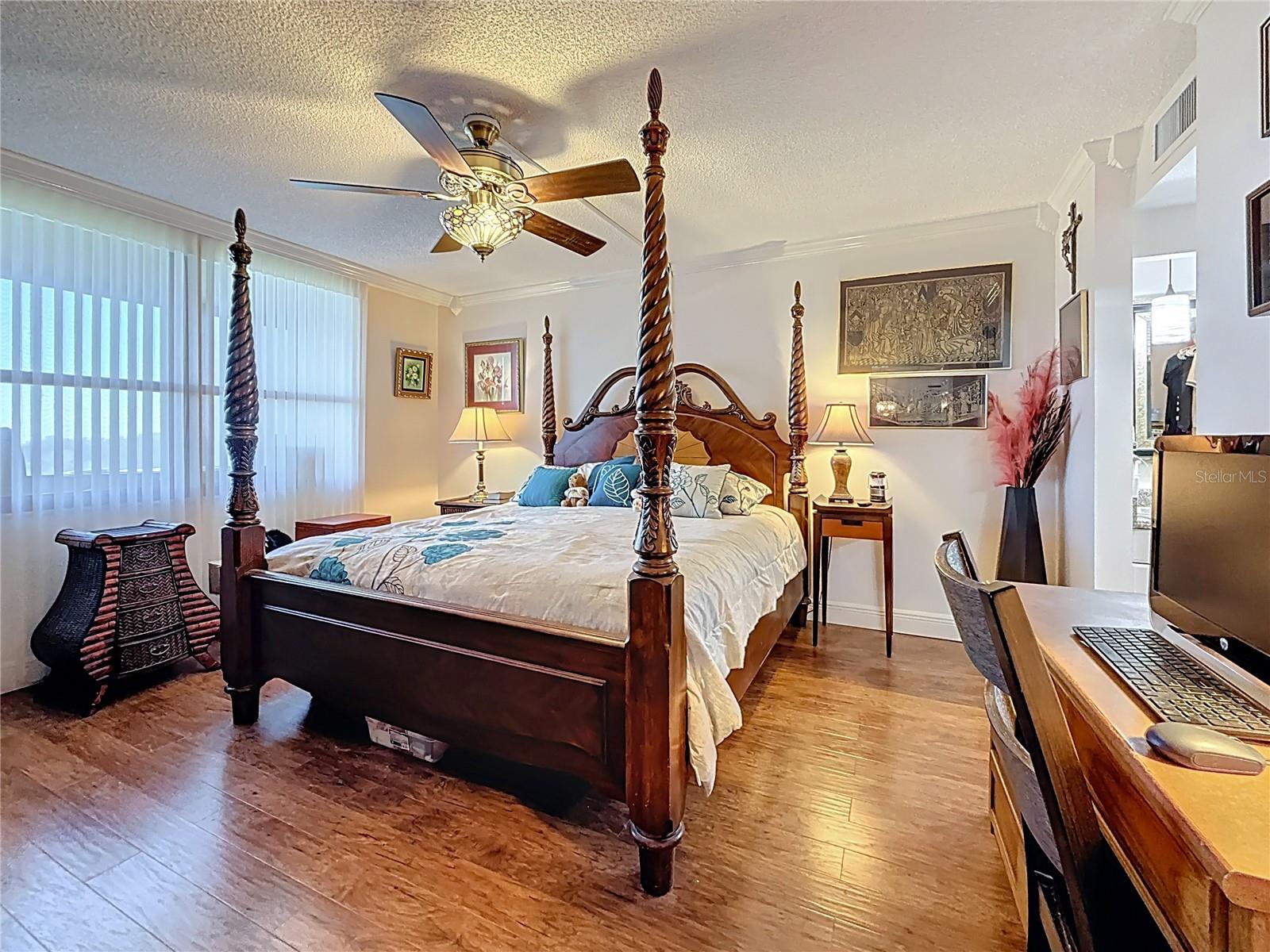 Image 27 of 57 For 2620 Cove Cay Drive 502