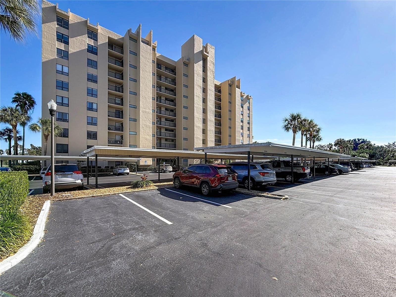 Image 39 of 57 For 2620 Cove Cay Drive 502