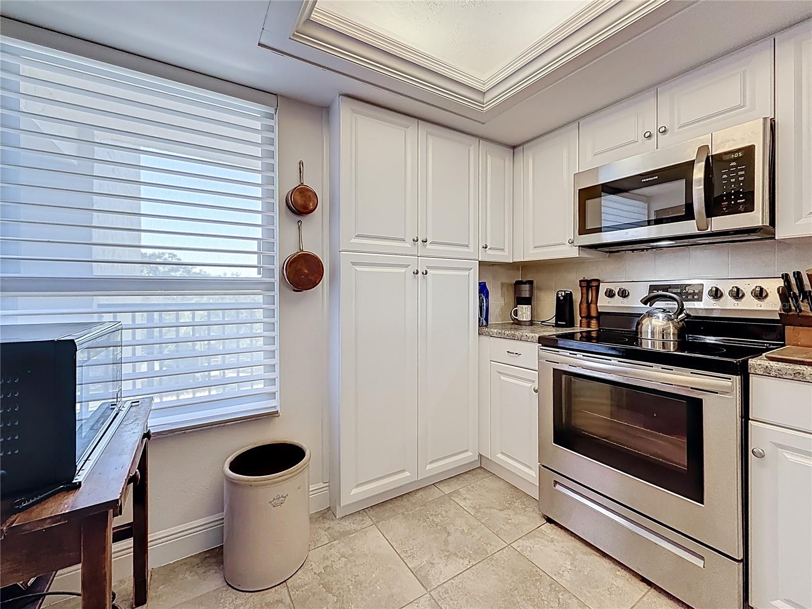 Image 8 of 57 For 2620 Cove Cay Drive 502