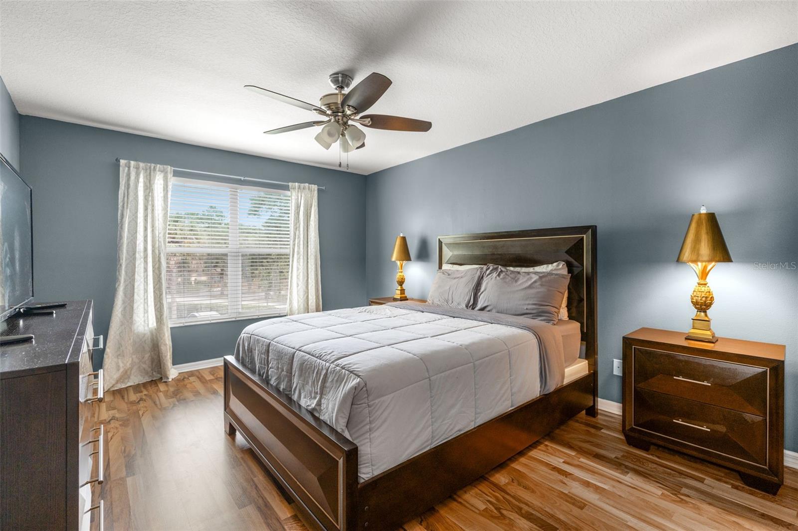 Image 18 of 37 For 20304 Noble Oak Place