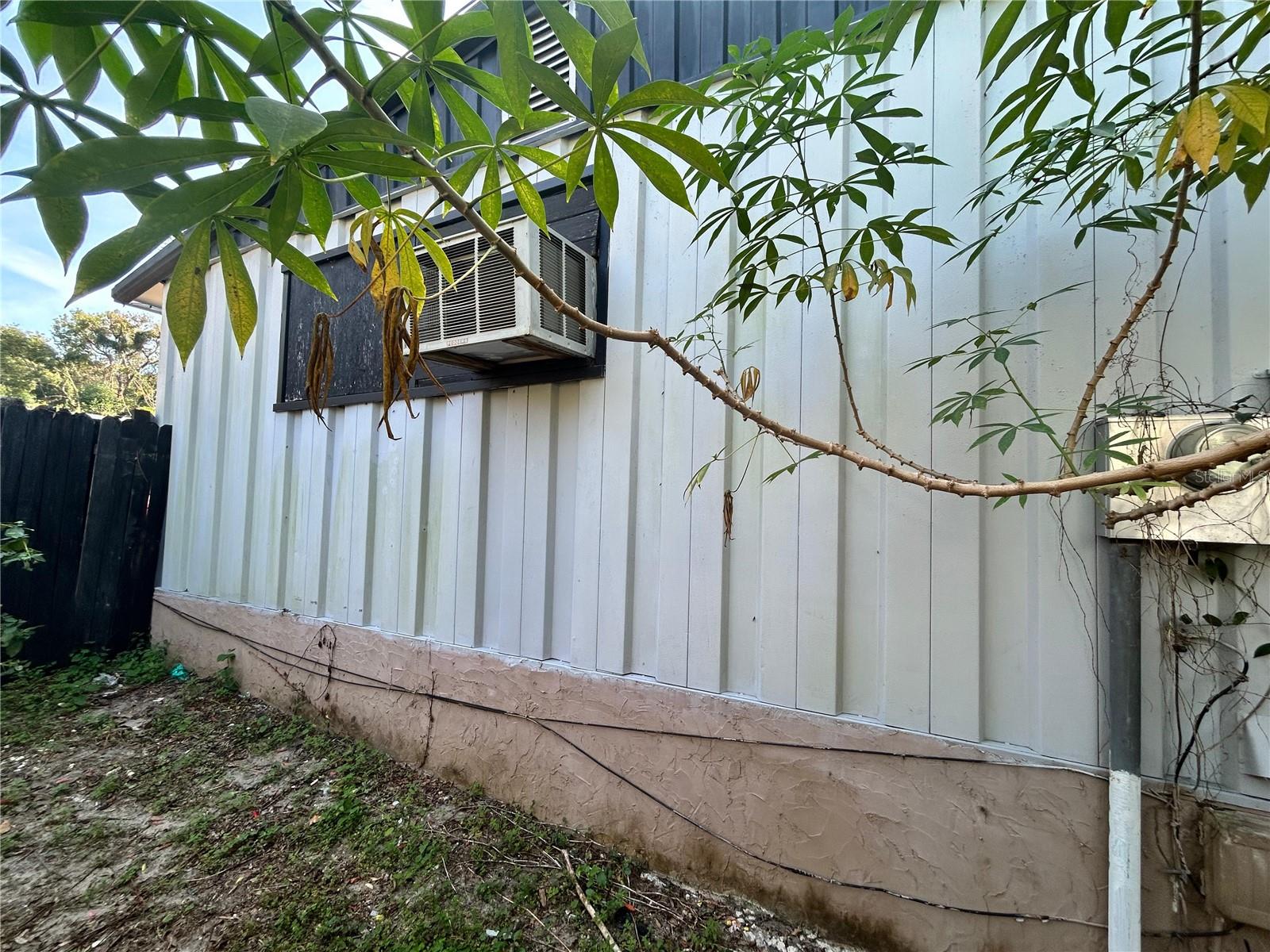 Image 5 of 52 For 1134 Suncrest Drive