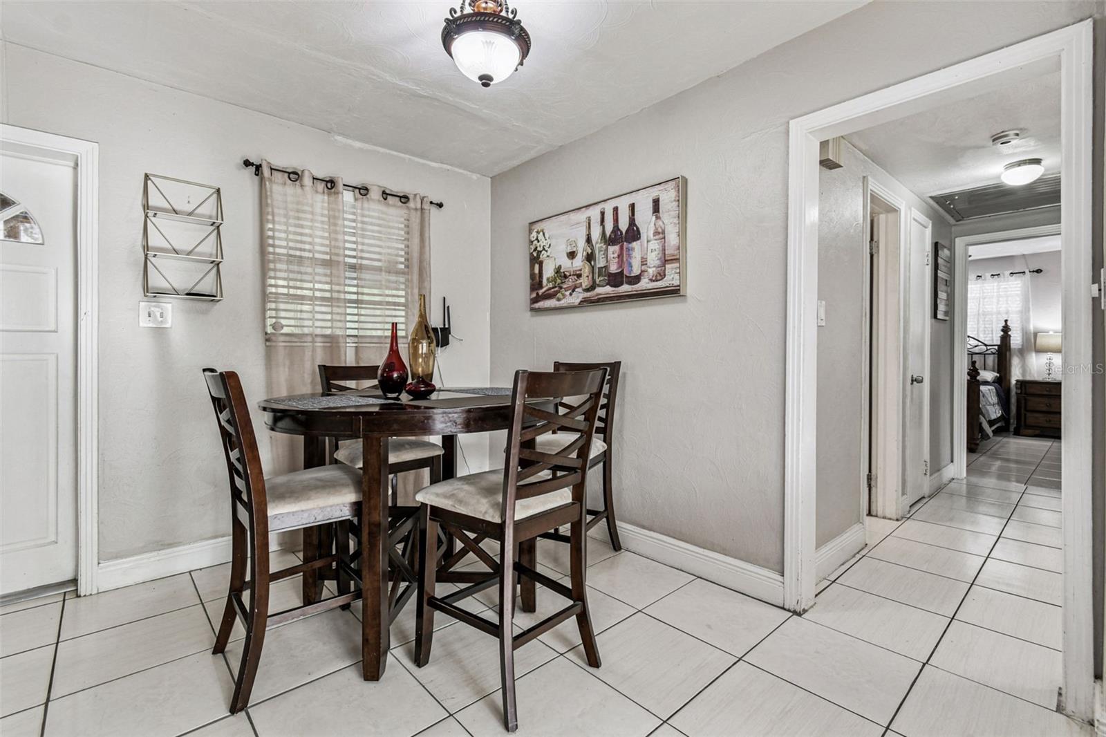 Image 10 of 68 For 6915 Bream Street