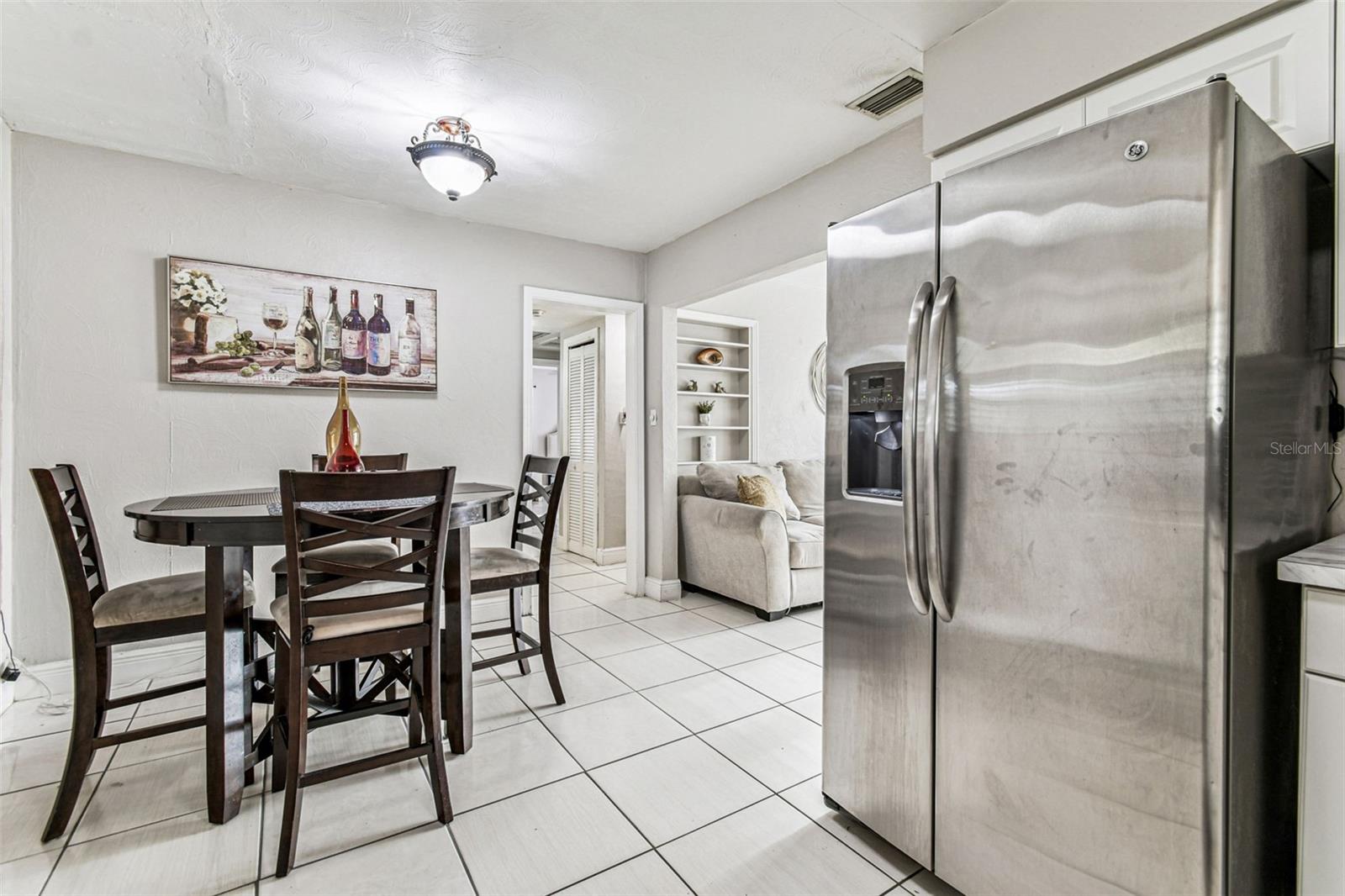 Image 16 of 68 For 6915 Bream Street