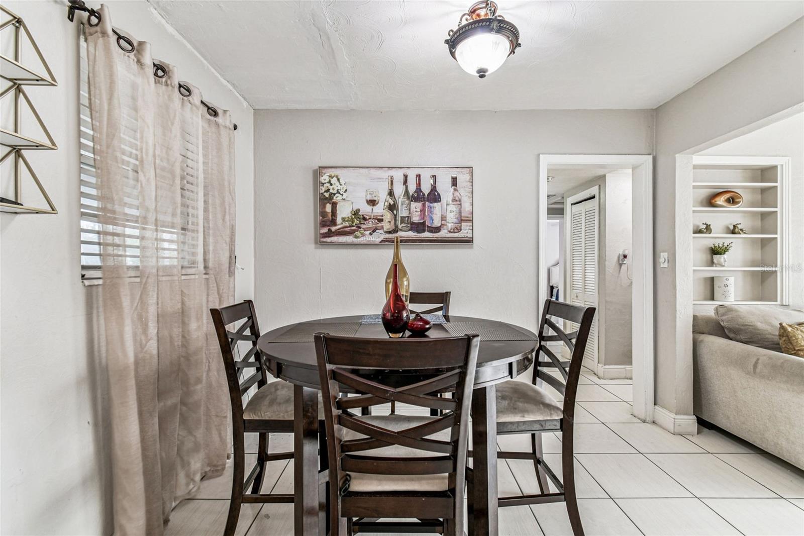 Image 17 of 68 For 6915 Bream Street