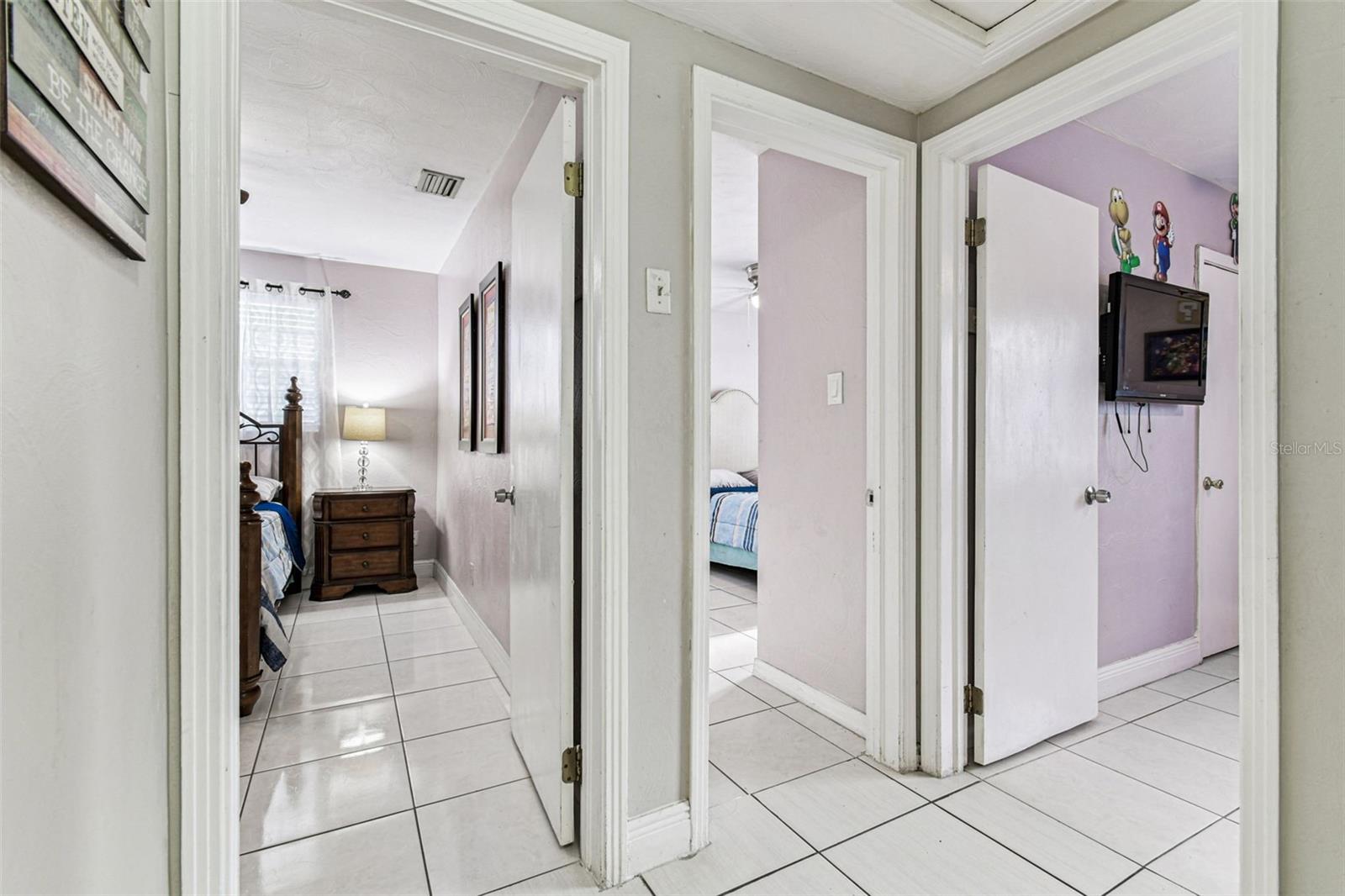 Image 22 of 68 For 6915 Bream Street