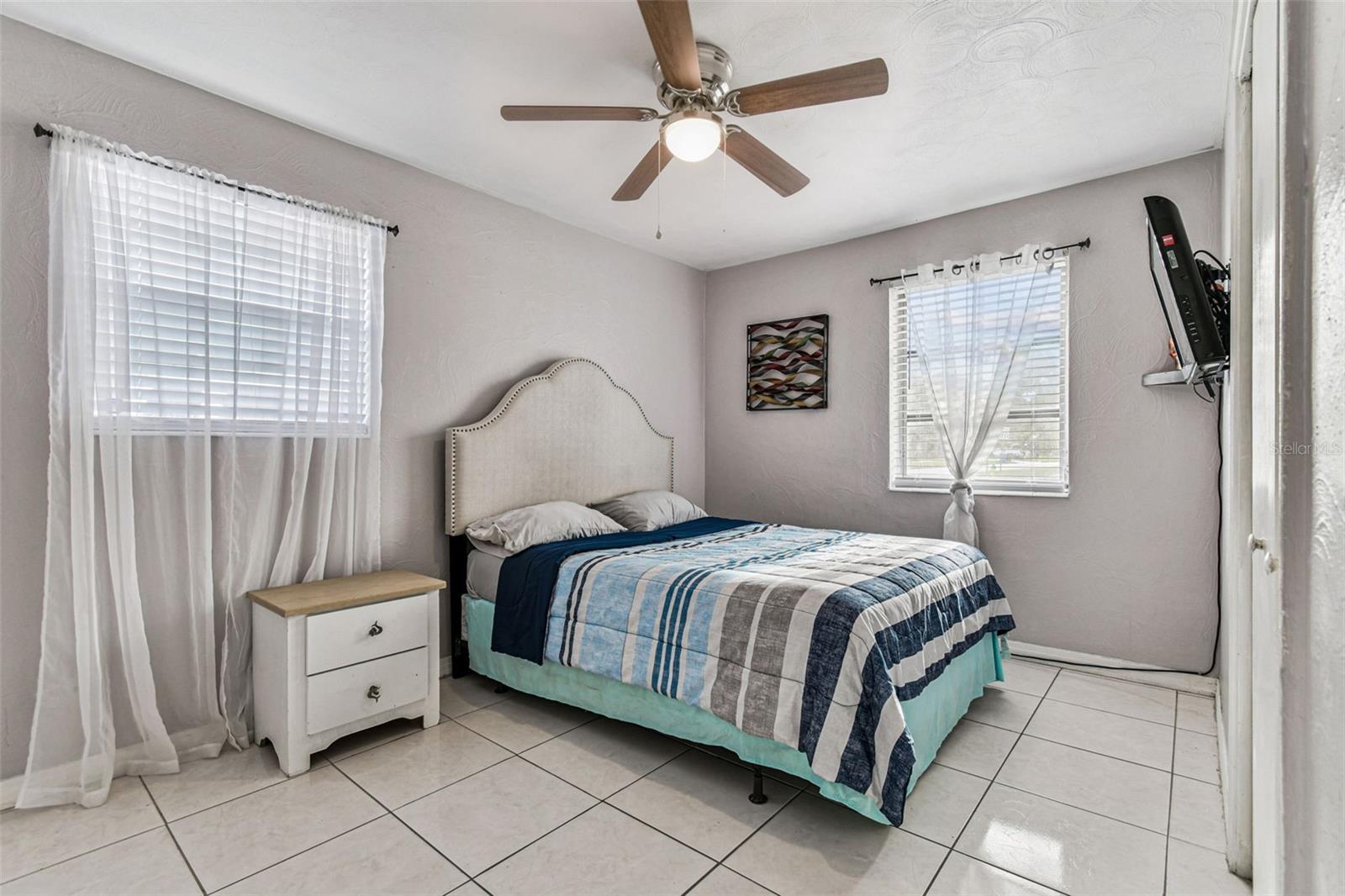 Image 26 of 68 For 6915 Bream Street