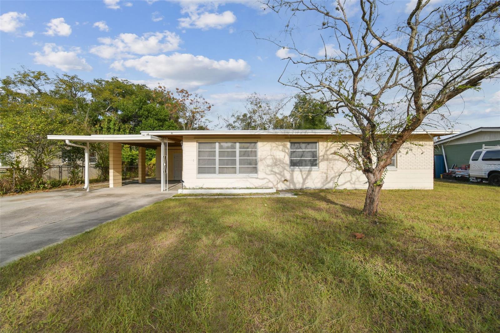 Image 3 of 68 For 6915 Bream Street