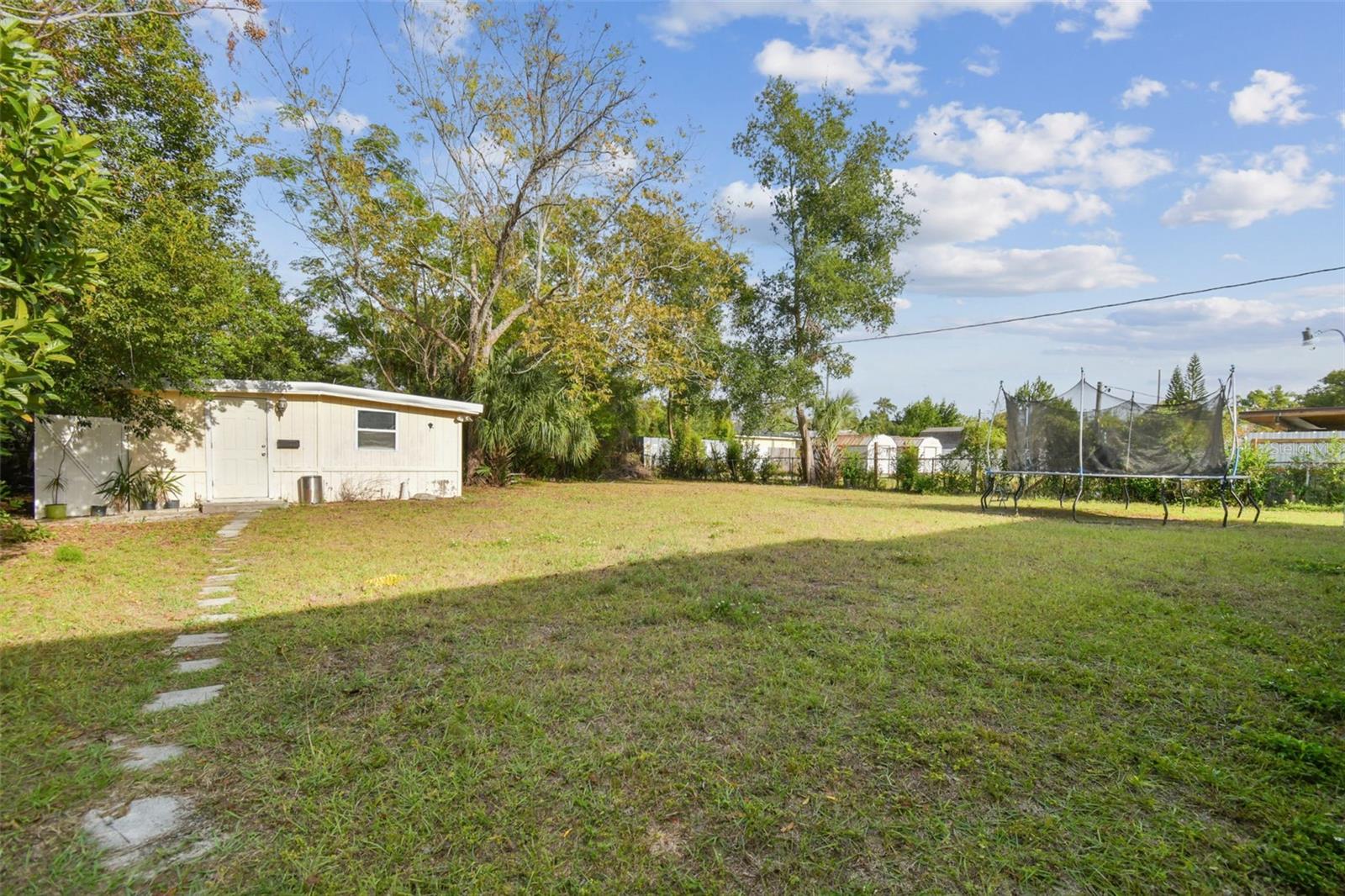 Image 38 of 68 For 6915 Bream Street