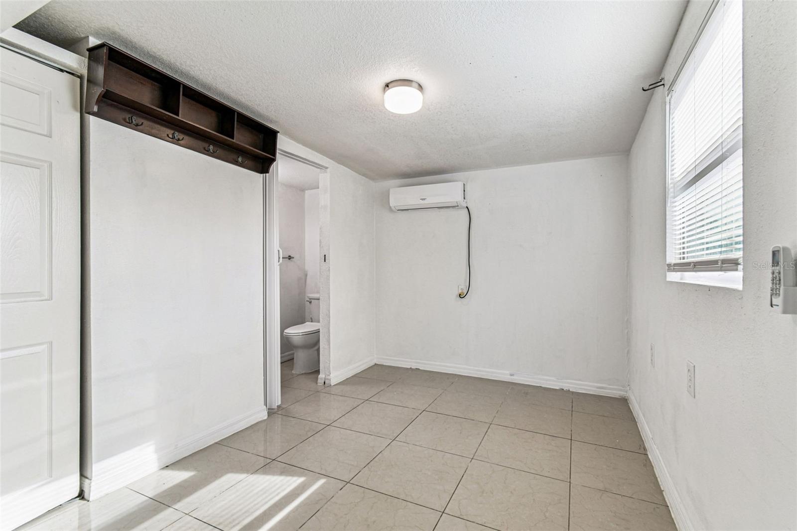 Image 43 of 68 For 6915 Bream Street