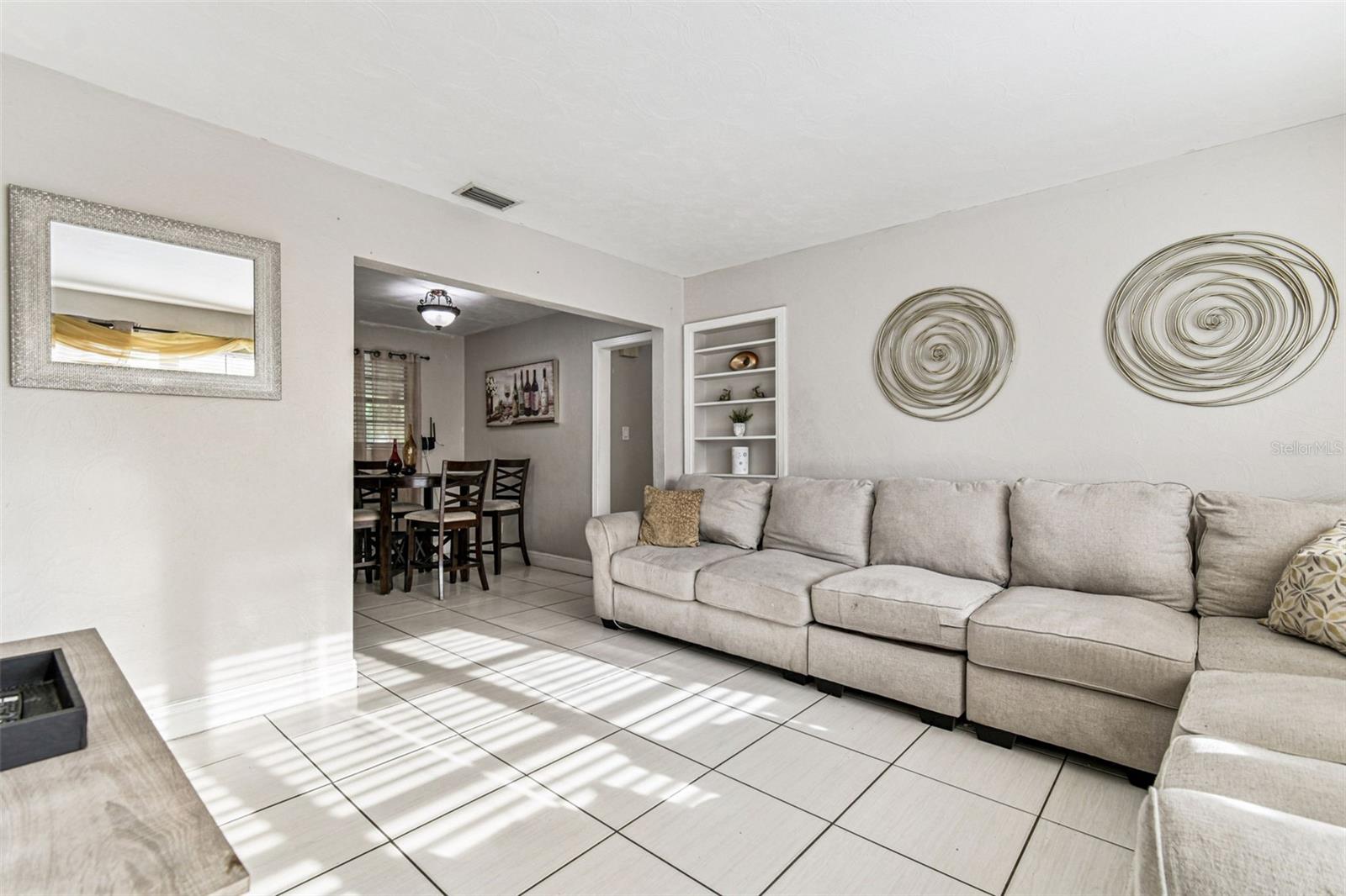 Image 7 of 68 For 6915 Bream Street