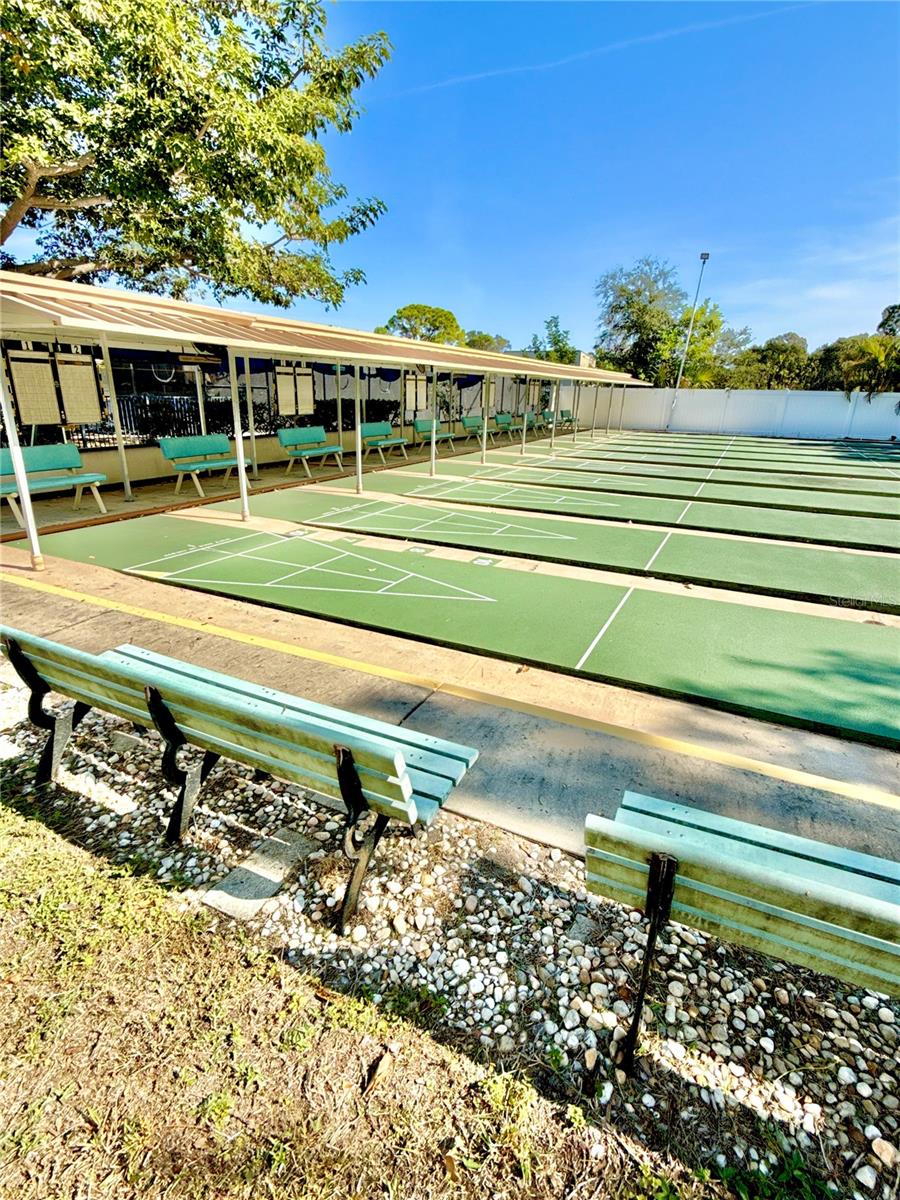 Image 40 of 46 For 5970 80th Street N 411