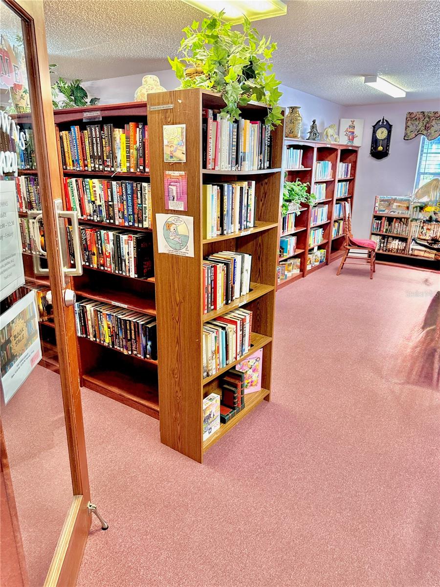 Image 43 of 46 For 5970 80th Street N 411