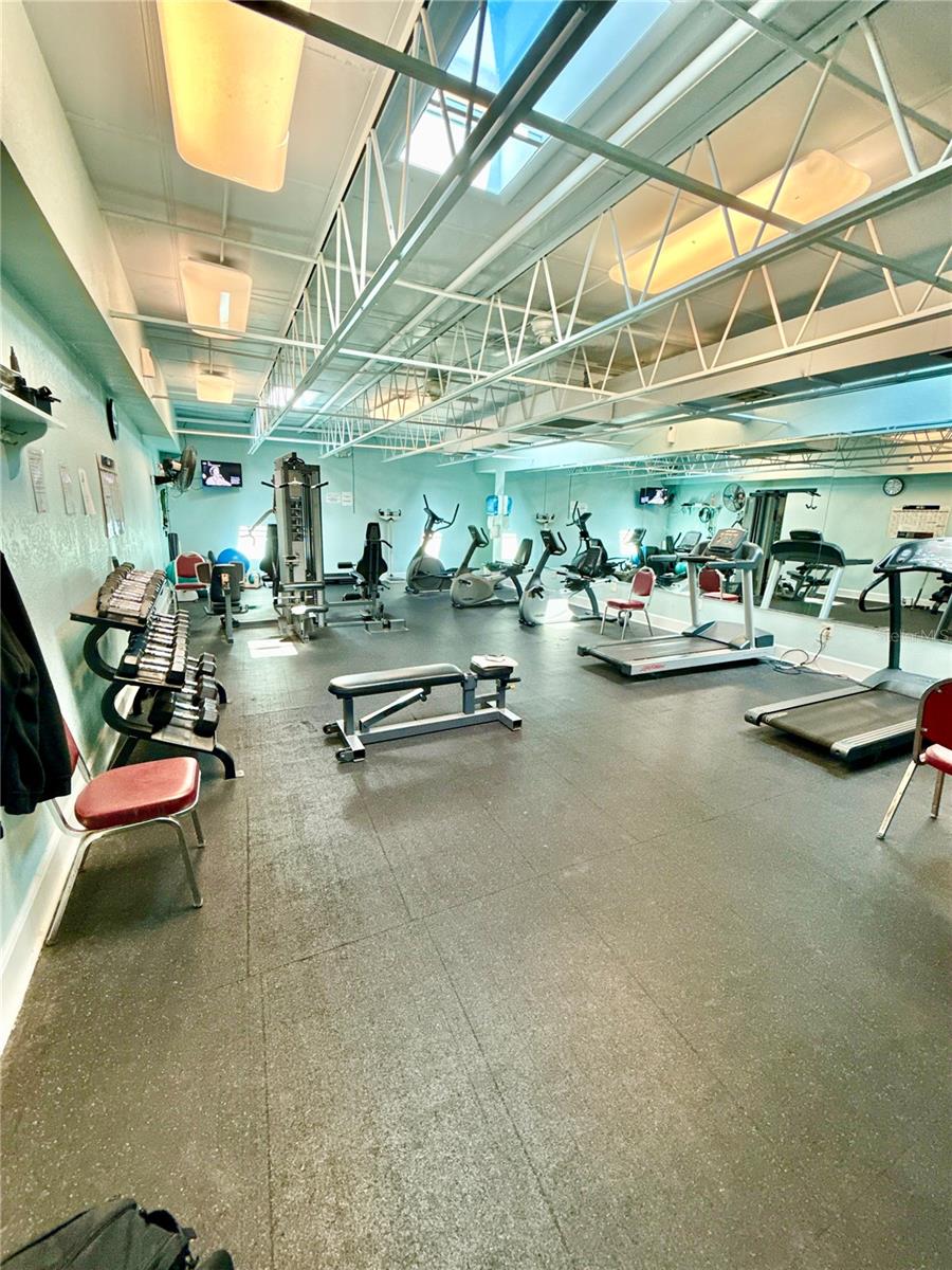 Image 44 of 46 For 5970 80th Street N 411