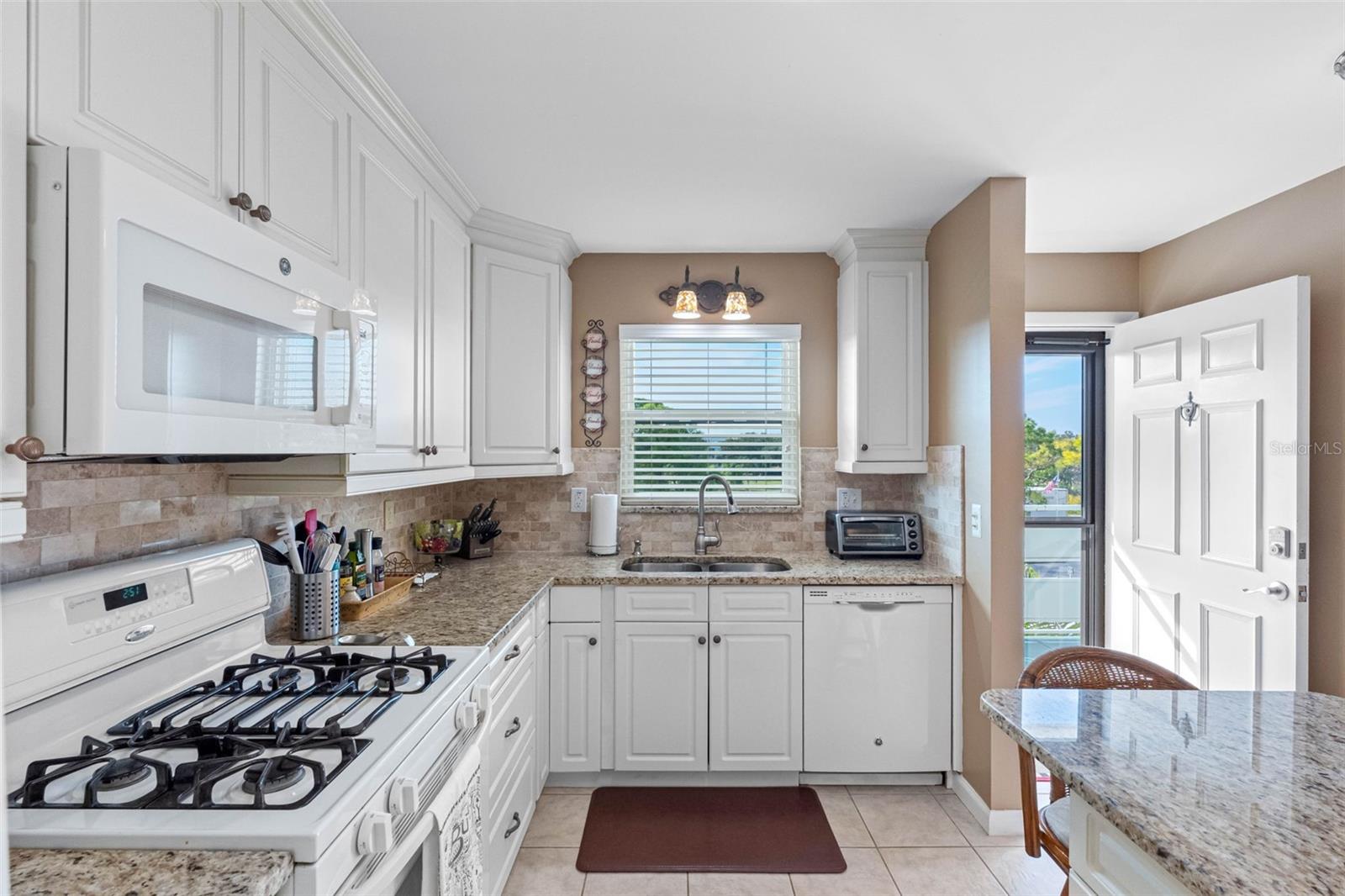 Image 9 of 46 For 5970 80th Street N 411