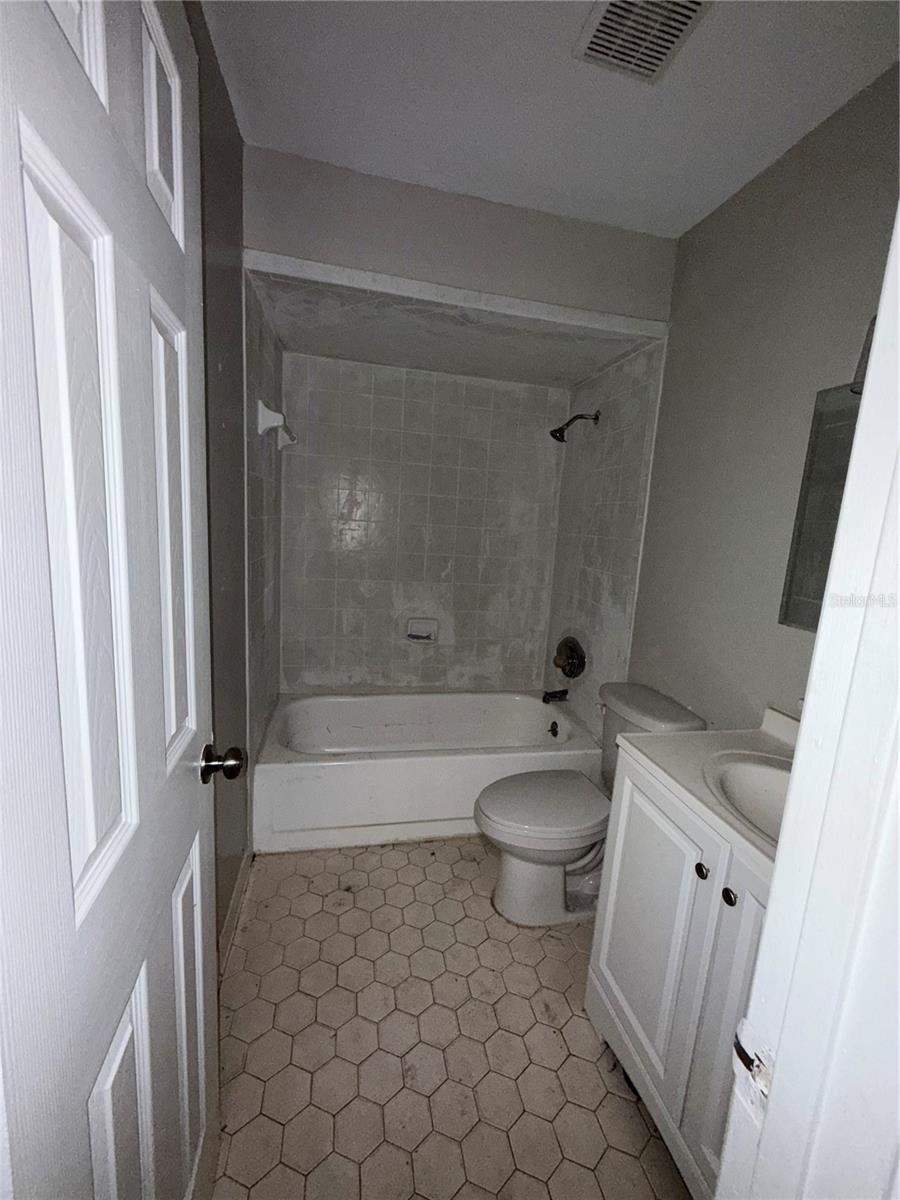 Image 12 of 26 For 1417 Dolphin Drive