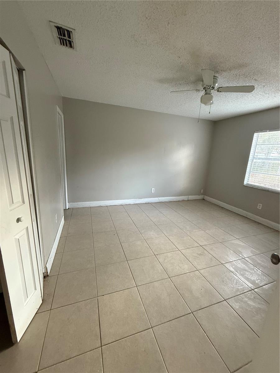 Image 14 of 26 For 1417 Dolphin Drive