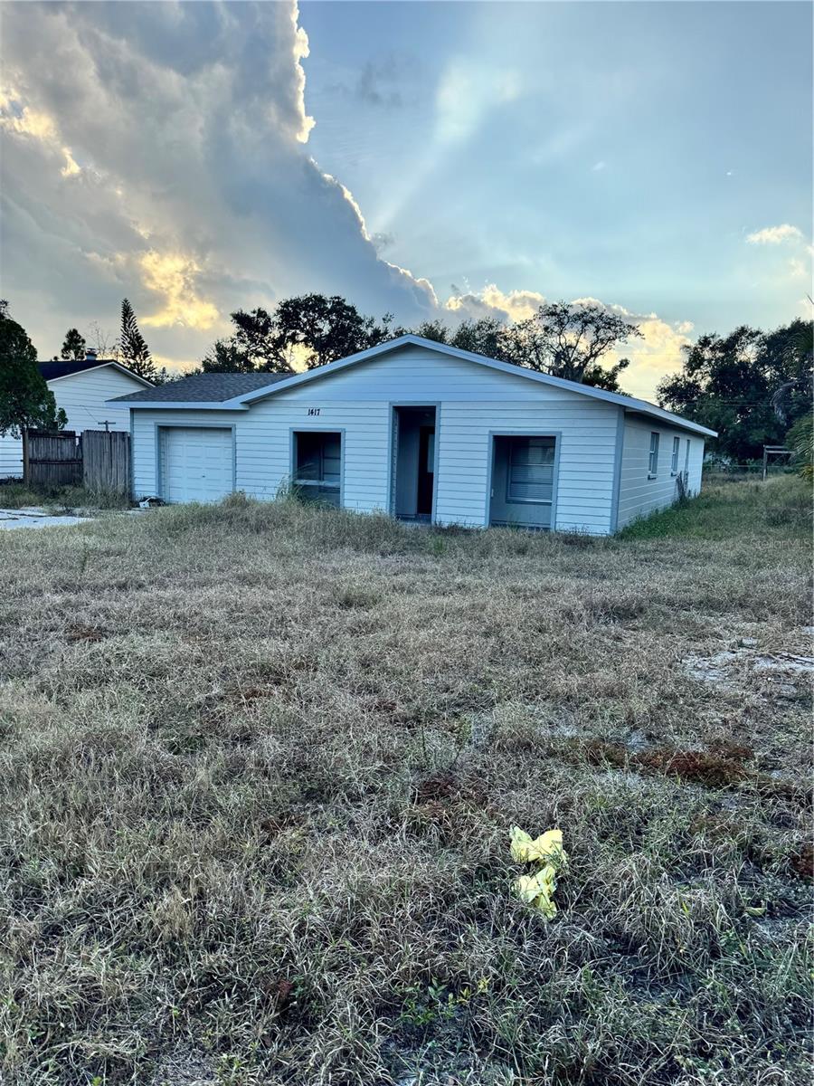 Image 2 of 26 For 1417 Dolphin Drive