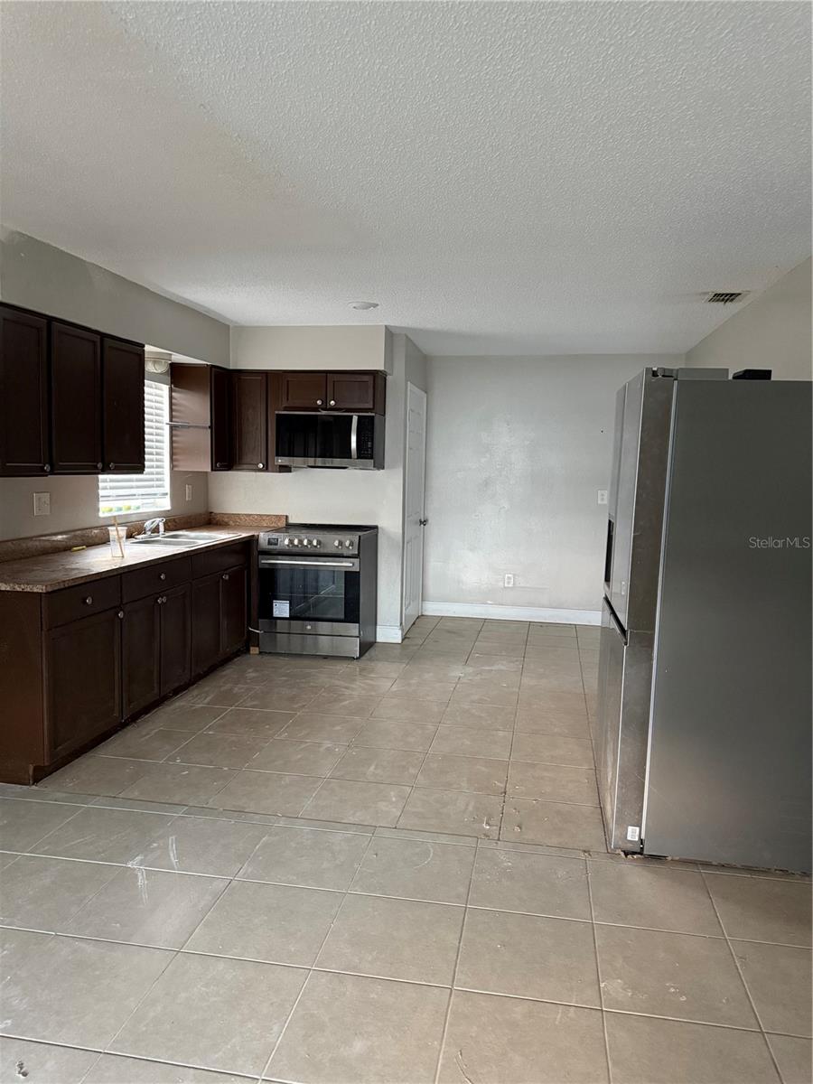 Image 6 of 26 For 1417 Dolphin Drive