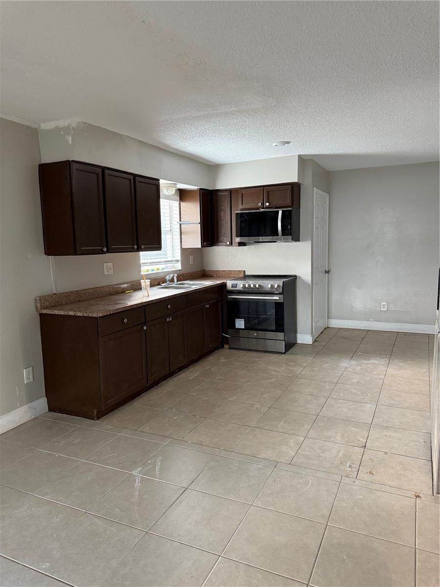 Image 7 of 26 For 1417 Dolphin Drive