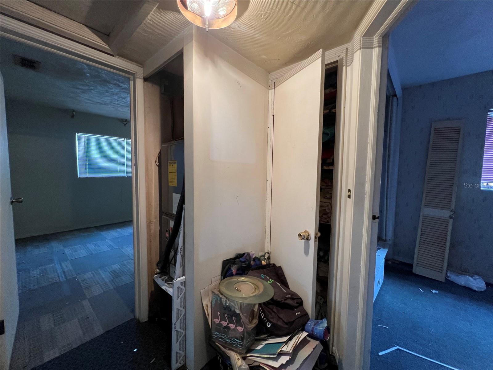 Image 34 of 68 For 1945 Lakewood Drive