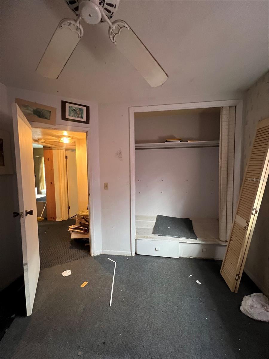 Image 39 of 68 For 1945 Lakewood Drive