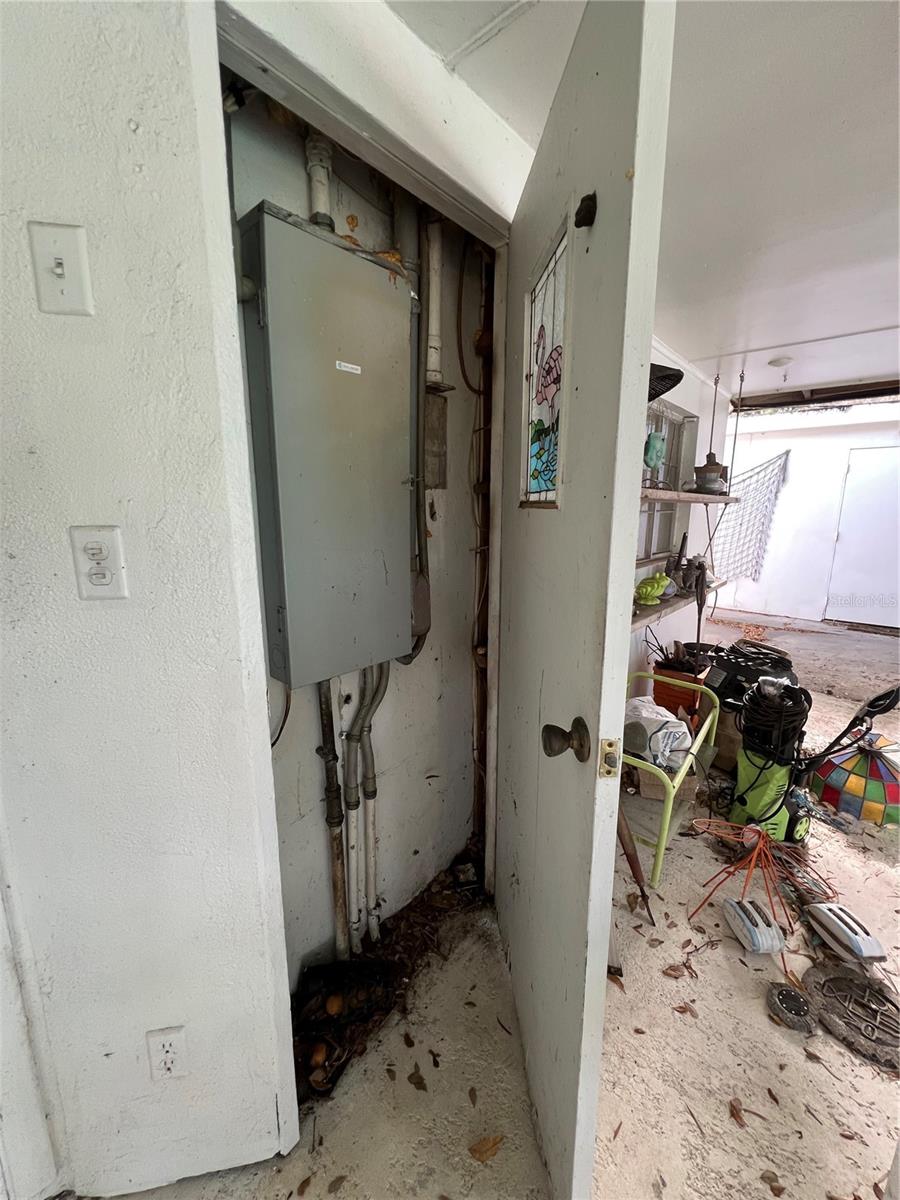 Image 49 of 68 For 1945 Lakewood Drive