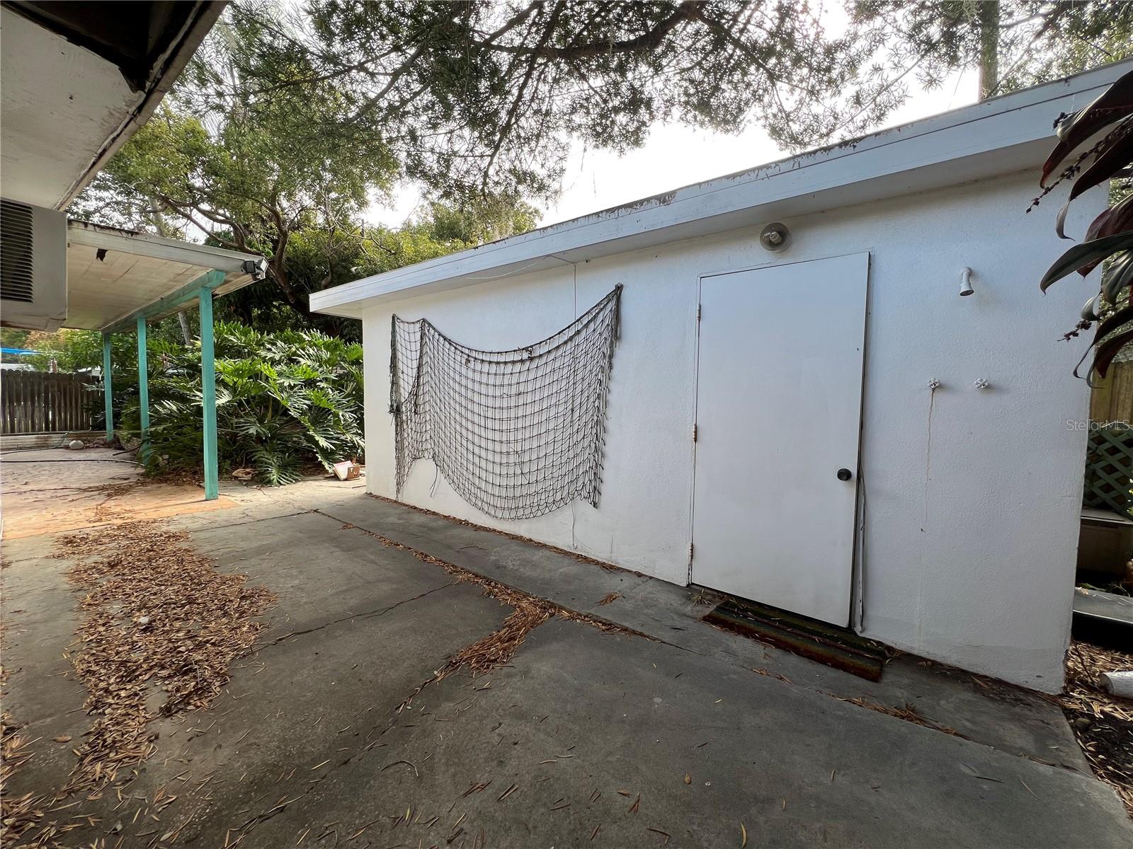 Image 50 of 68 For 1945 Lakewood Drive