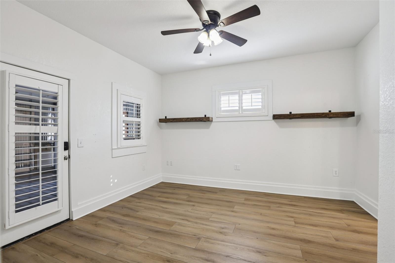 Image 20 of 37 For 416 Wildwood Way