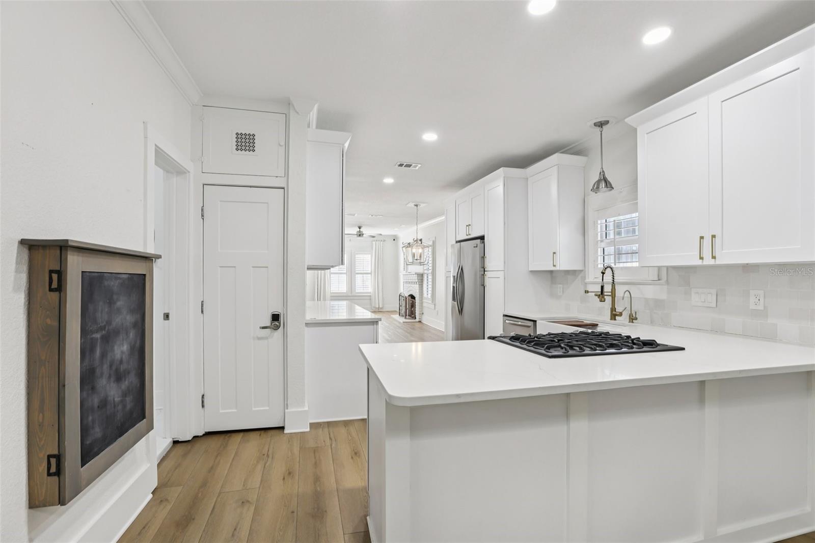 Image 9 of 37 For 416 Wildwood Way