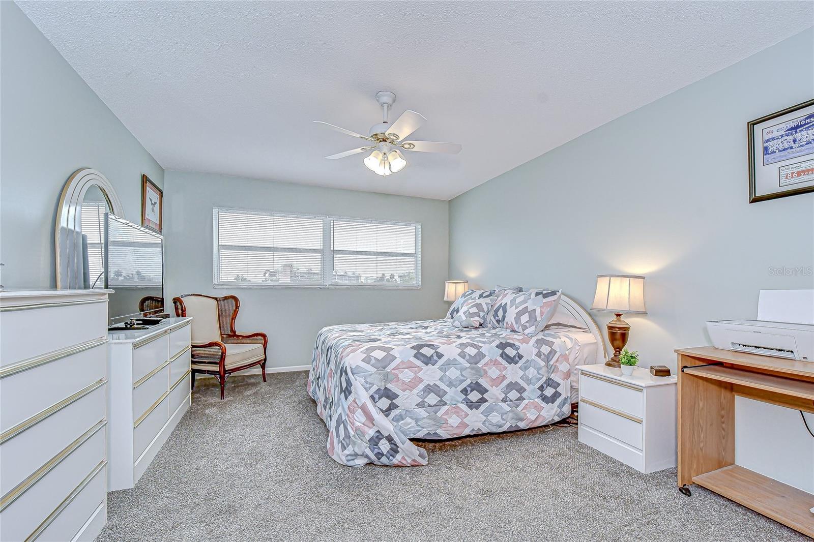 Image 21 of 34 For 5575 Gulf Boulevard 323