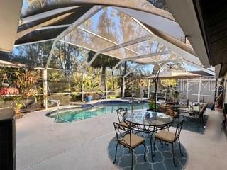 Listing photo id 25 for 559 Quintana Place Ne