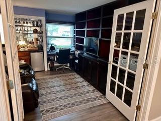 Listing photo id 4 for 559 Quintana Place Ne