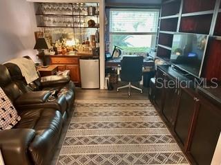 Listing photo id 5 for 559 Quintana Place Ne