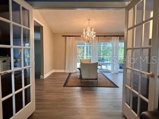 Listing photo id 6 for 559 Quintana Place Ne