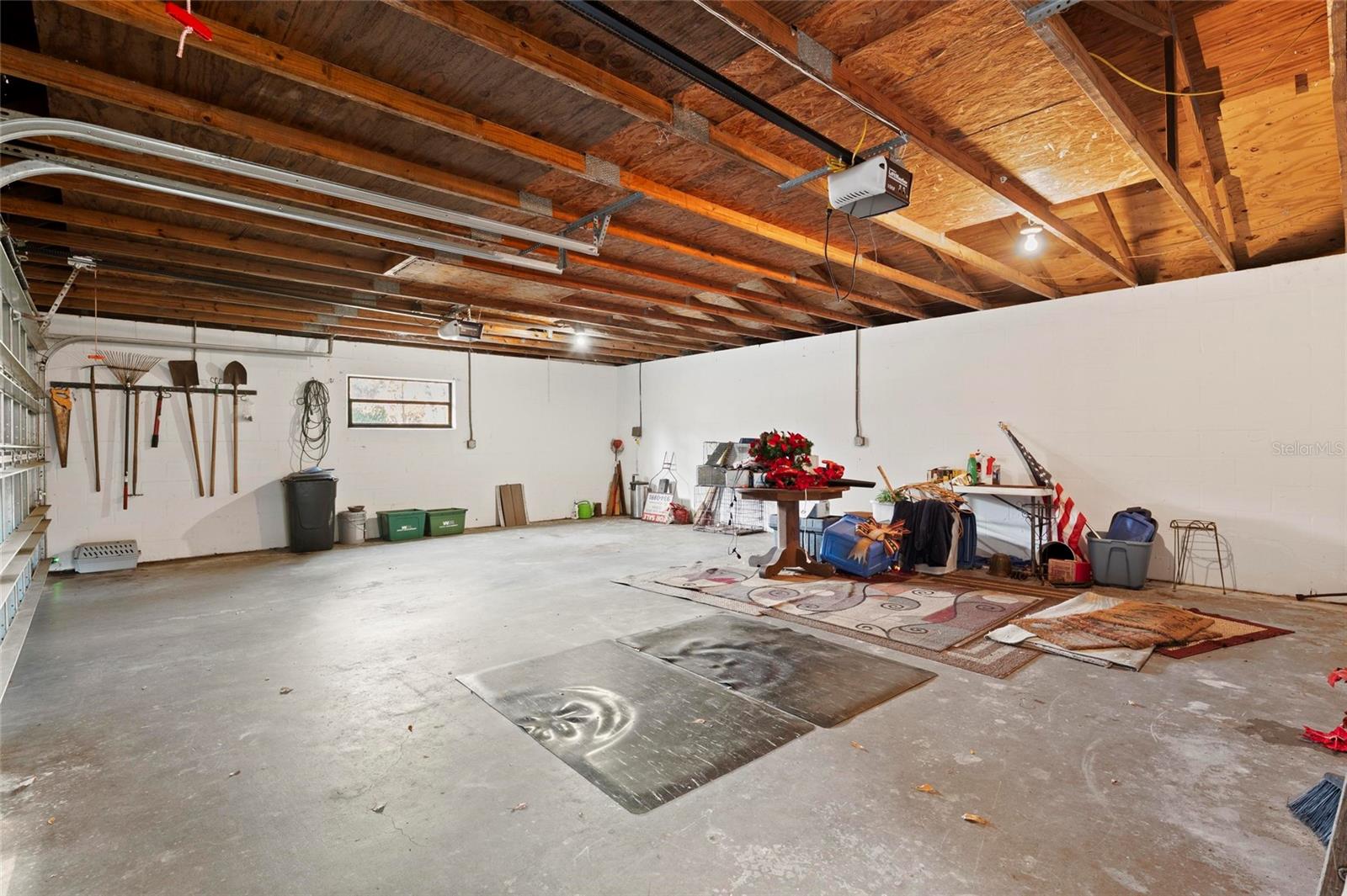 Image 34 of 69 For 1708 Richard Ervin Parkway