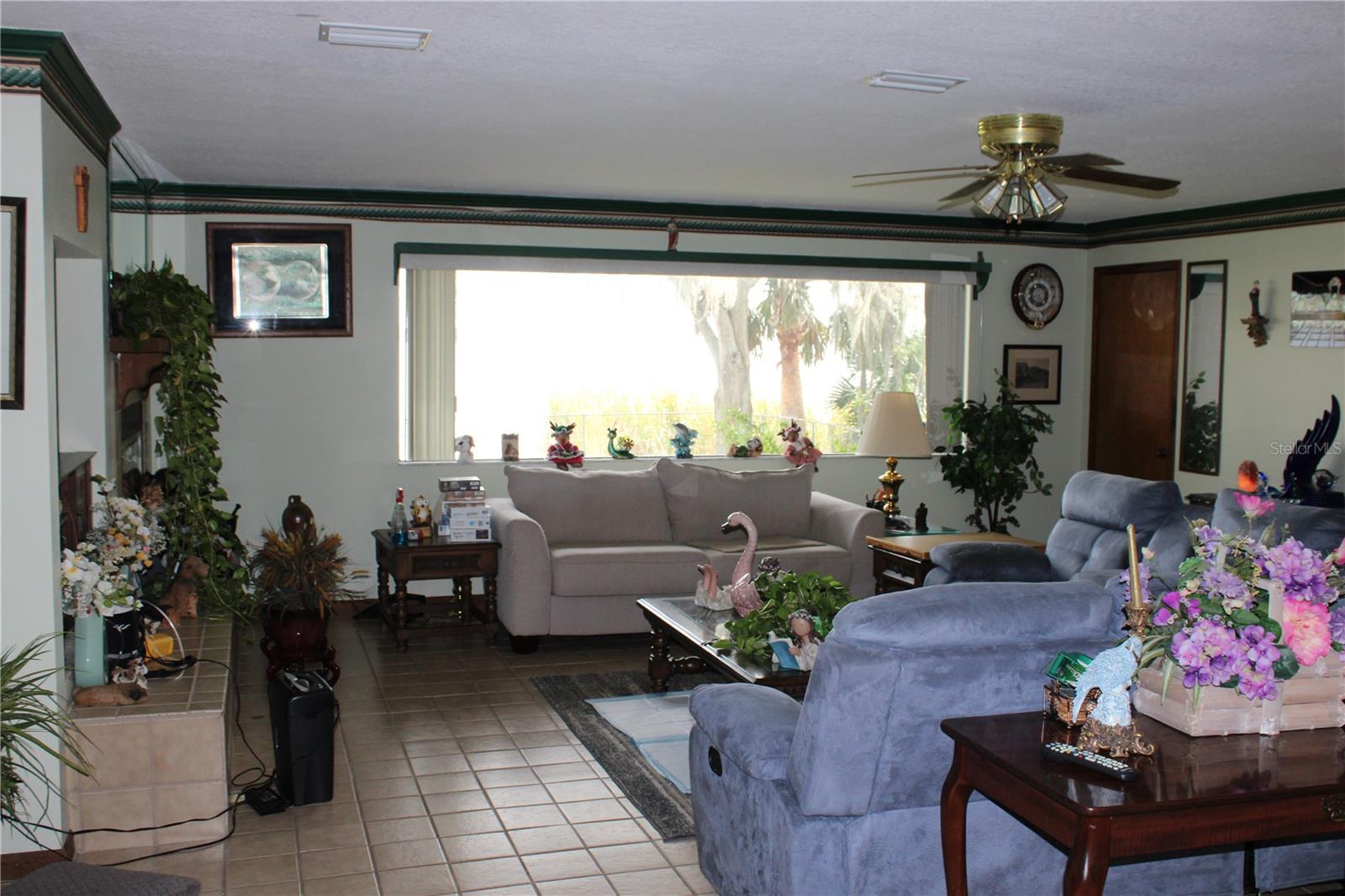 Image 43 of 69 For 1708 Richard Ervin Parkway