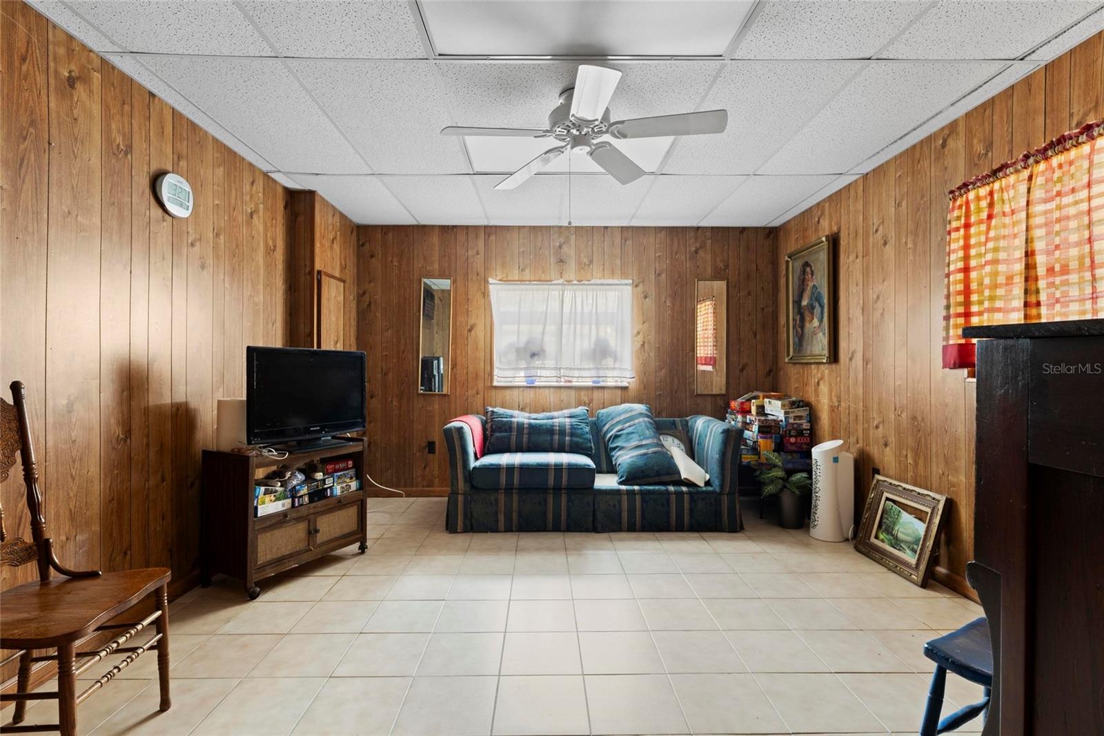 Image 60 of 69 For 1708 Richard Ervin Parkway