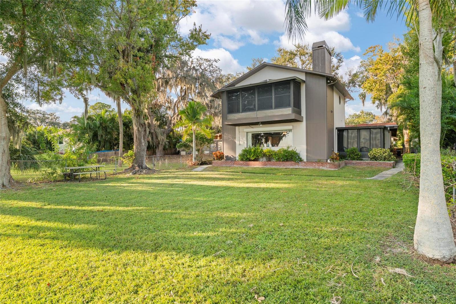 Image 9 of 69 For 1708 Richard Ervin Parkway