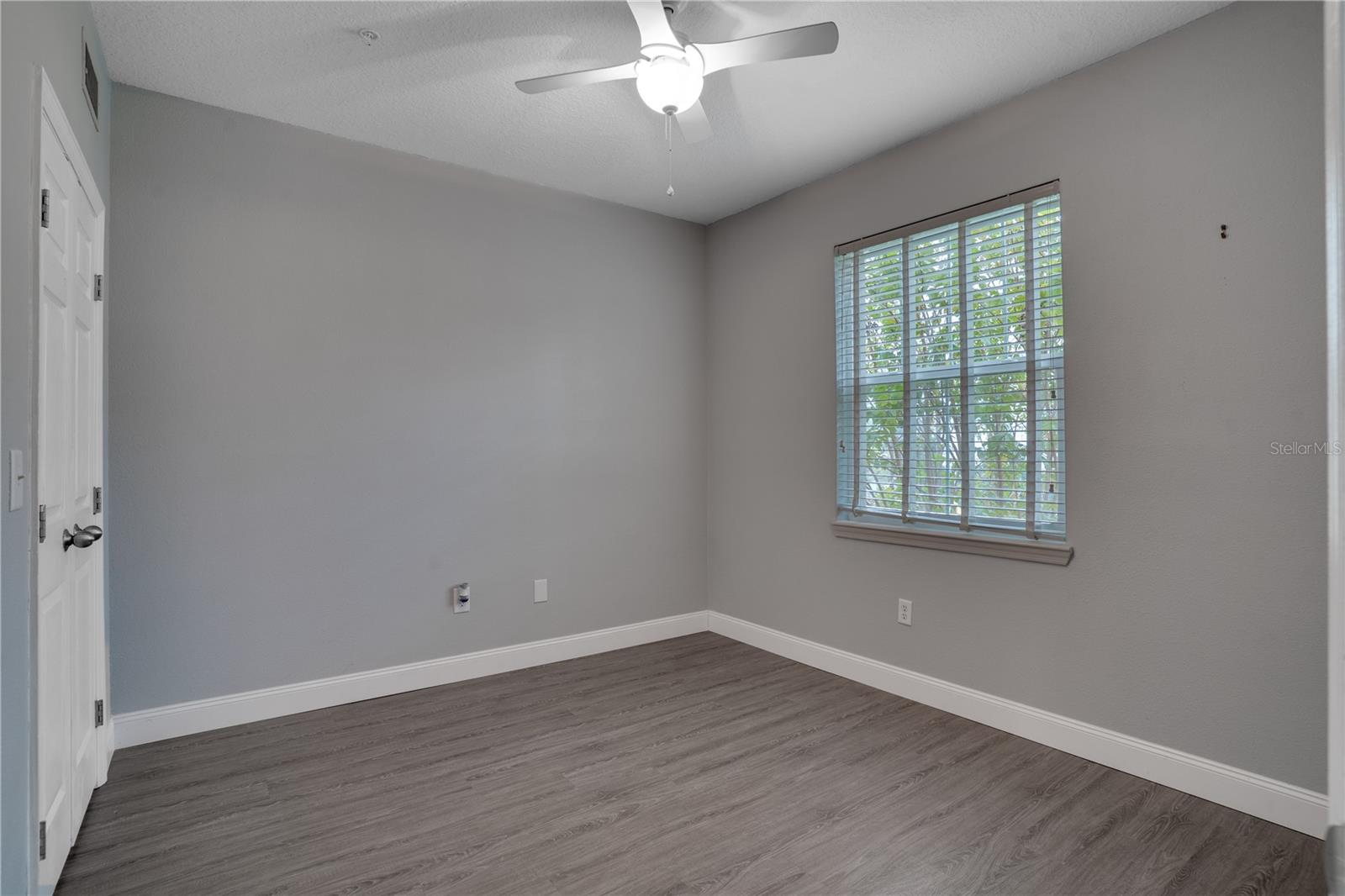 Image 16 of 28 For 1810 Palm Avenue 1201